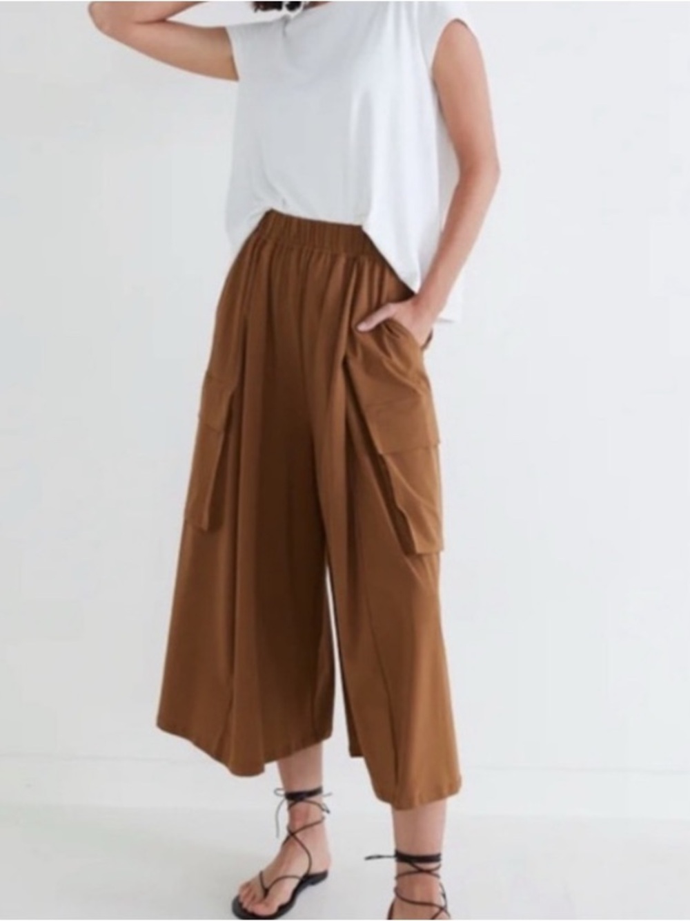 Ruti Wide-Leg Cargo Cropped Pants - Black